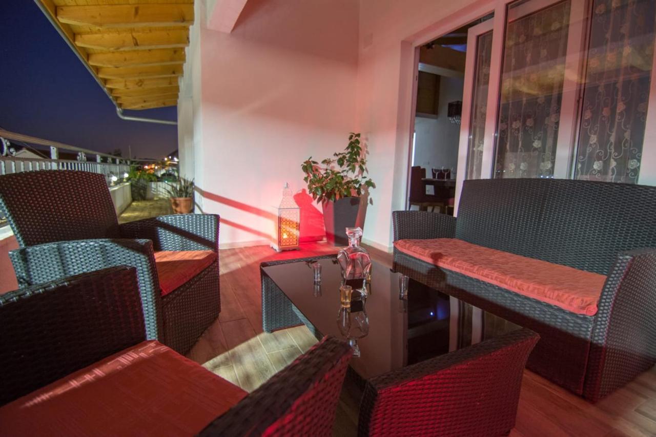 Village With Heated Pool Maslina Apartmán Kostanje