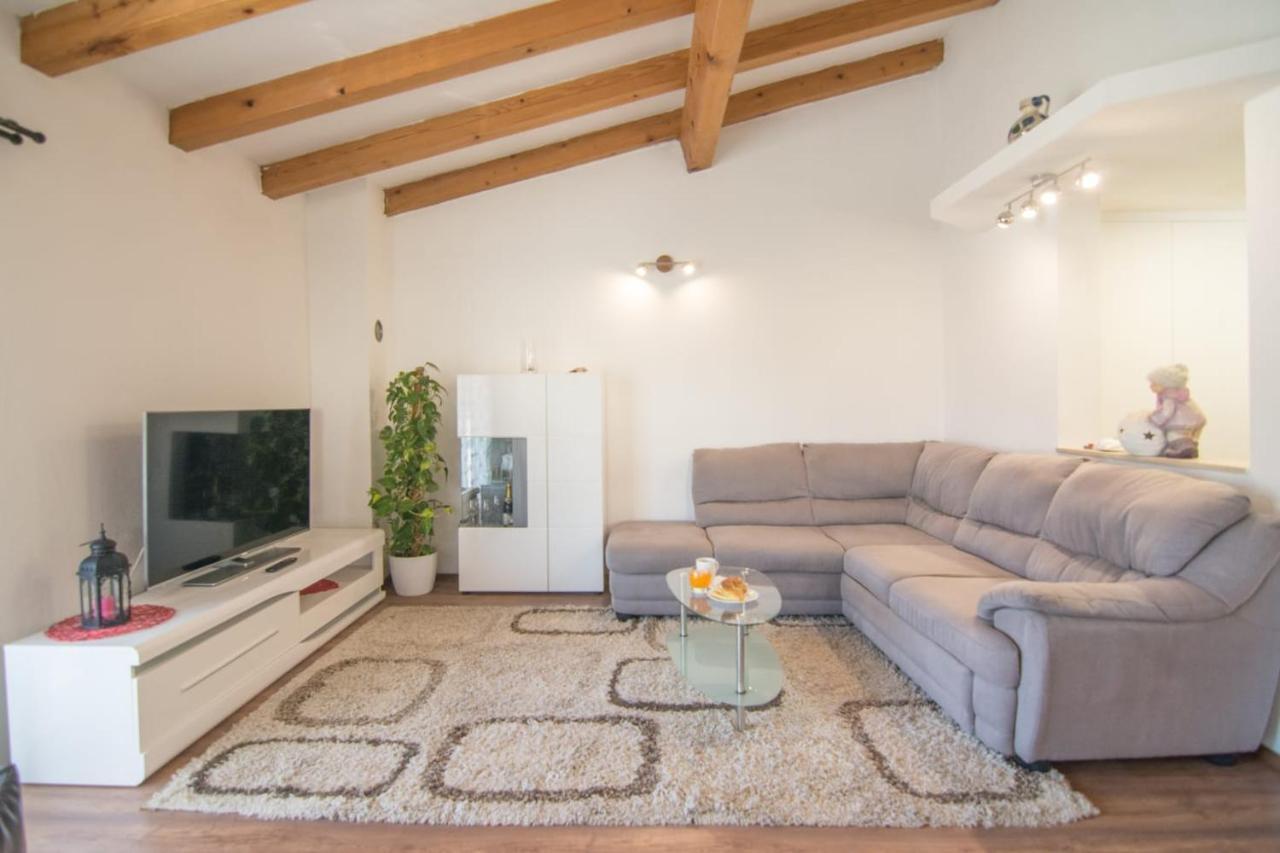 Village With Heated Pool Maslina